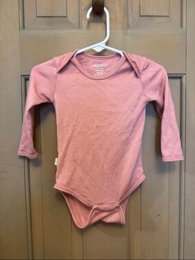 Woolino Pink Long-Sleeve Onesie